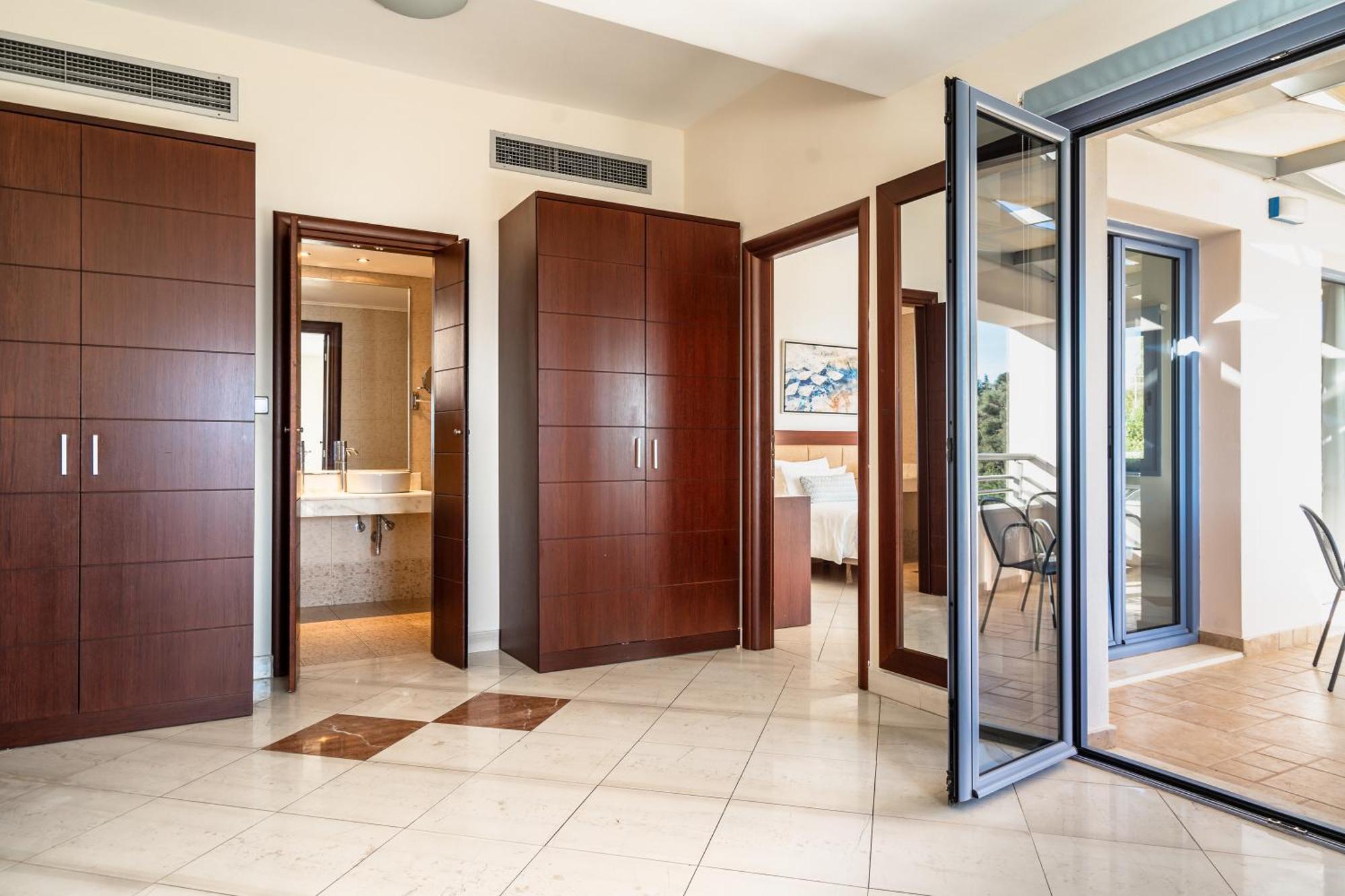 Porto Galini Seaside Resort & Spa نِكيانا المظهر الخارجي الصورة Interior doors